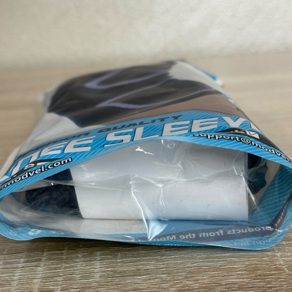 Modvel 2Pack Knee Brace Compression Sleeve Unisex Size XXXL - Picture 5 of 5